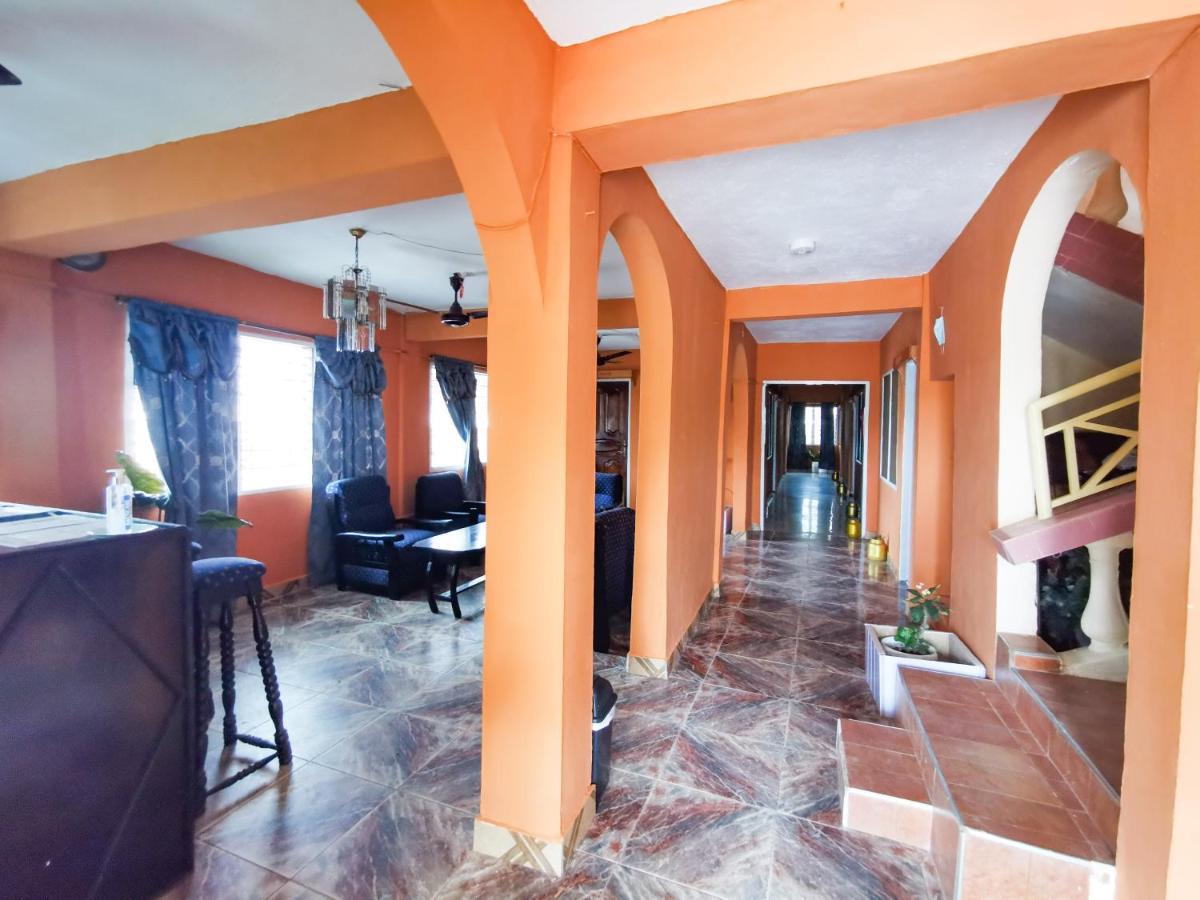 To Be Hotel Кумаси Экстерьер фото